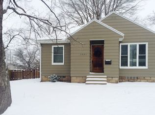 1421 Caroline St, Pekin, IL