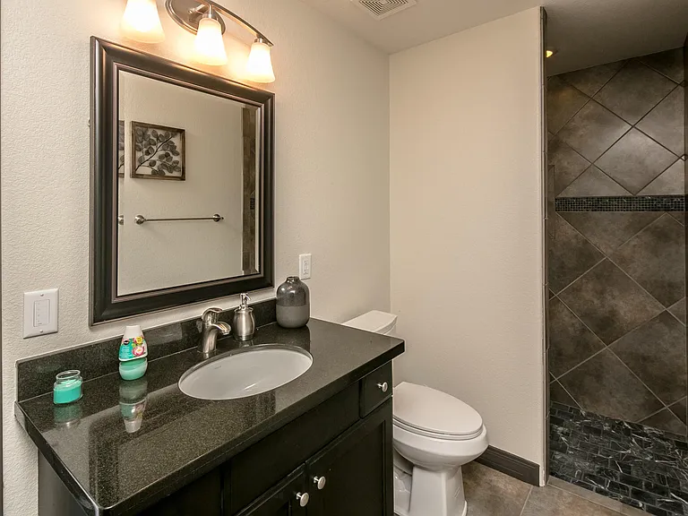 3570 Stanford Dr — Photo 19