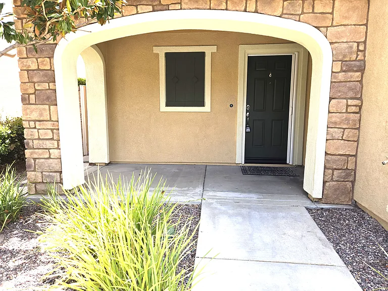 34158 Carissa Dr — Photo 2