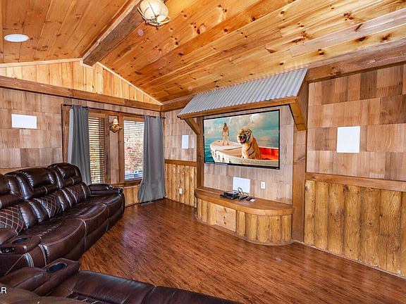 5th image of 2316 Mimosa Dr