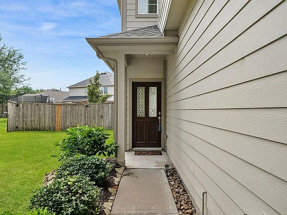 2nd image of 24606 Folkstone Cir