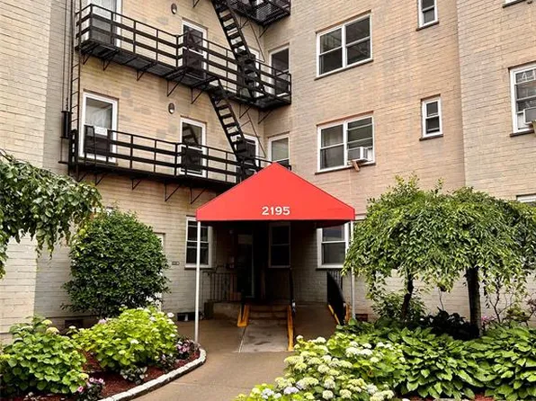 2195 N Central Rd APT 4H, Fort Lee, NJ 07024