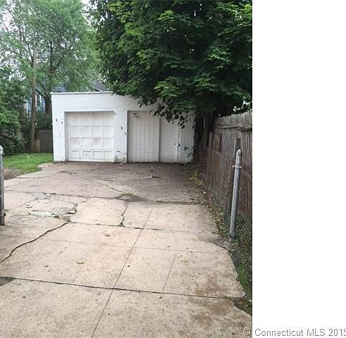 2nd image of 92 Woolsey St