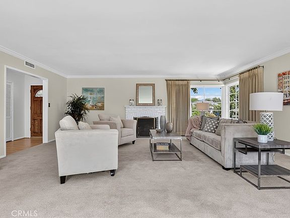 4th image of 1154 La Rosa Rd