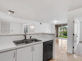 2153 Renaissance Blvd APT 106, Hollywood, FL 33025
