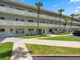 2386 Sumatran Way, Clearwater, FL