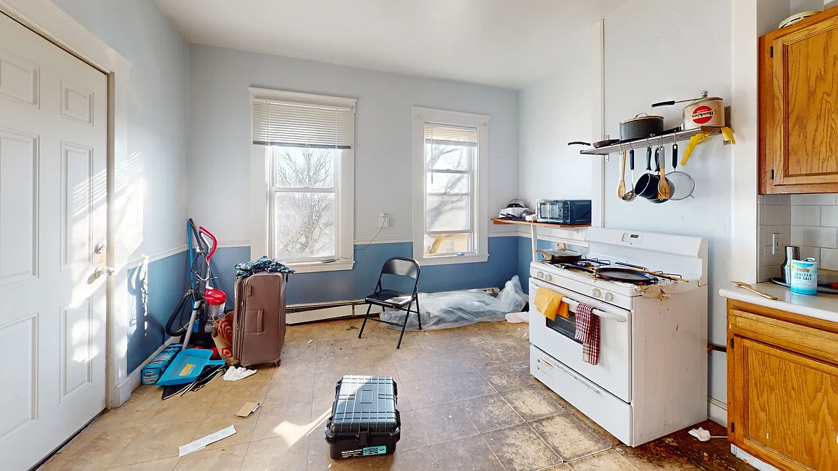 Building Photo - 36 Mozart St #3