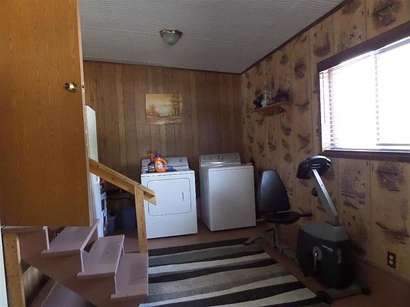4th image of 8857 McCreery Ln
