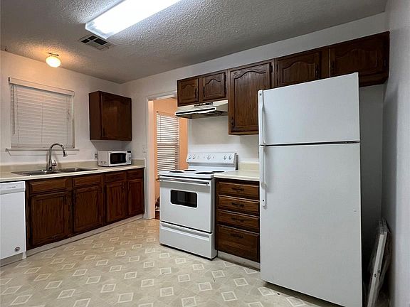 3rd image of 3506 Harmon Ave