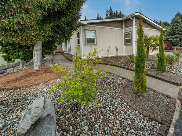 527 NW Silver Glen Lane, Bremerton, WA 98311