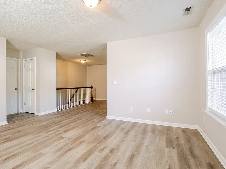 8524 Bratt Ave — Photo 15