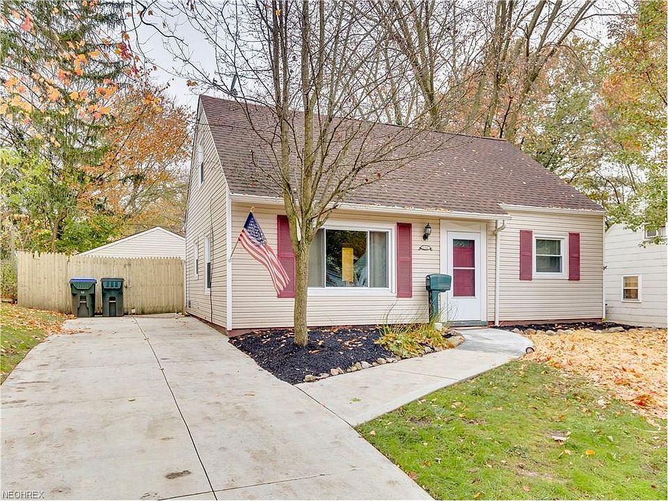 1st image of 2344 Hillside St