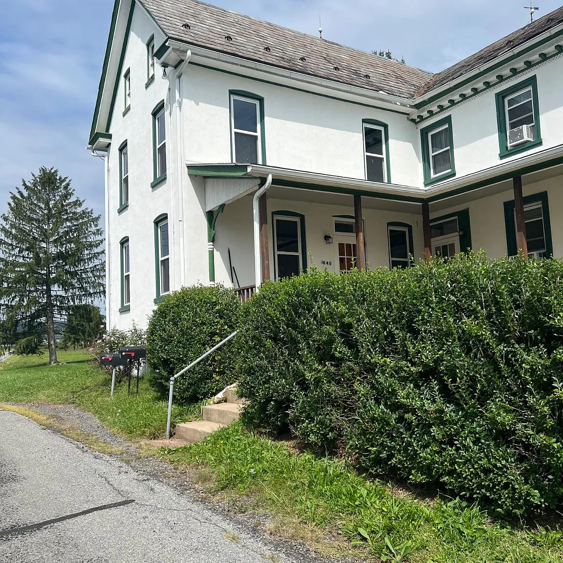 1 bed, 1.0 bath, 1000 sqft, $1,100 — Photo 1