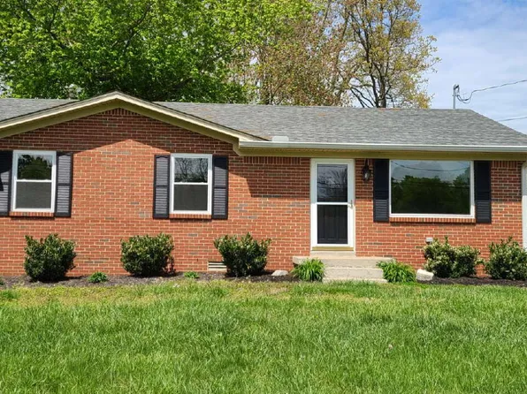 212 Staggs Dr, Portland, TN 37148