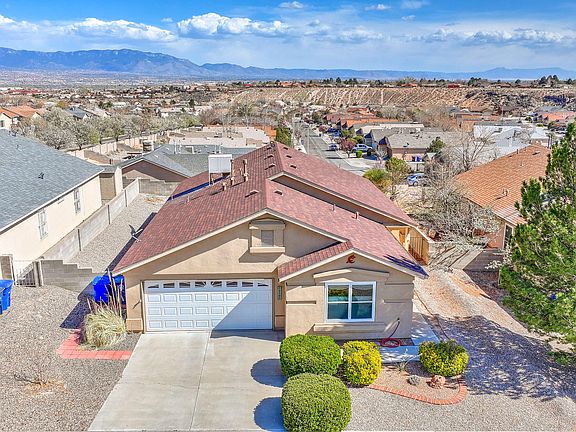 3rd image of 10504 Figaro Dr NW
