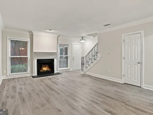 7500 Roswell Rd Unit 56, Sandy Springs, GA 30350