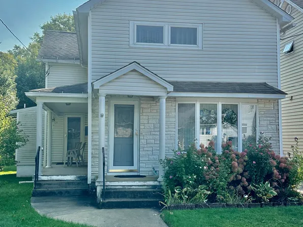 526 Jefferson Ave, Jermyn, PA 18433