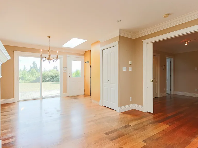 545 Thetford Pl — Photo 16