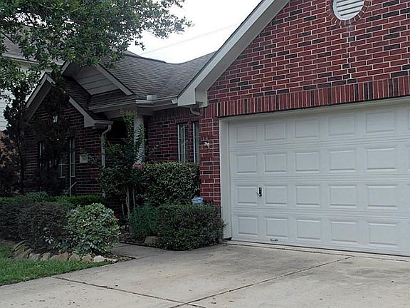 2nd image of 910 Portsmouth Dr
