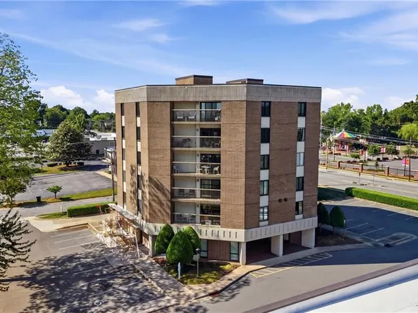 531 N Hamilton St APT L, High Point, NC 27262
