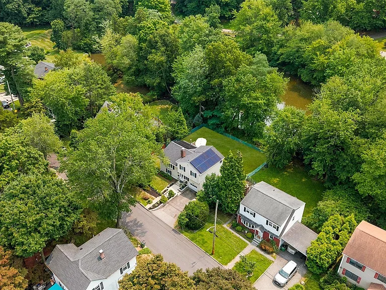 20 Walnut St — Photo 26