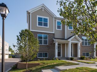 1230 Elm St, Park Ridge, IL 60068