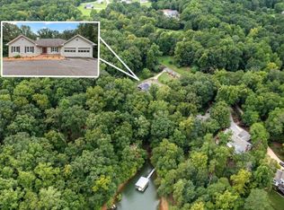 8160 Old Mill Dr, Gainesville, GA 30506