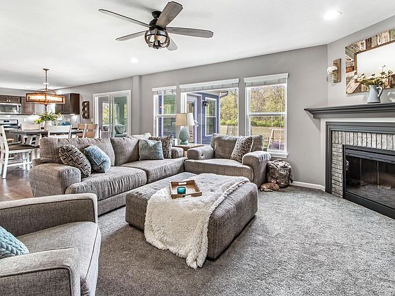 4th image of 3445 Woodland Dr
