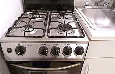 Rented by R New York