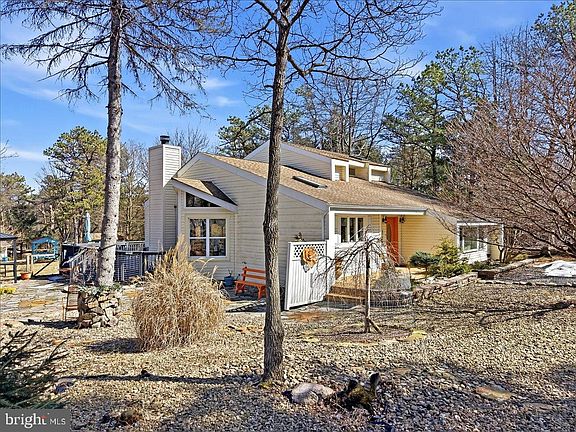 2nd image of 568 Old Stage Rd