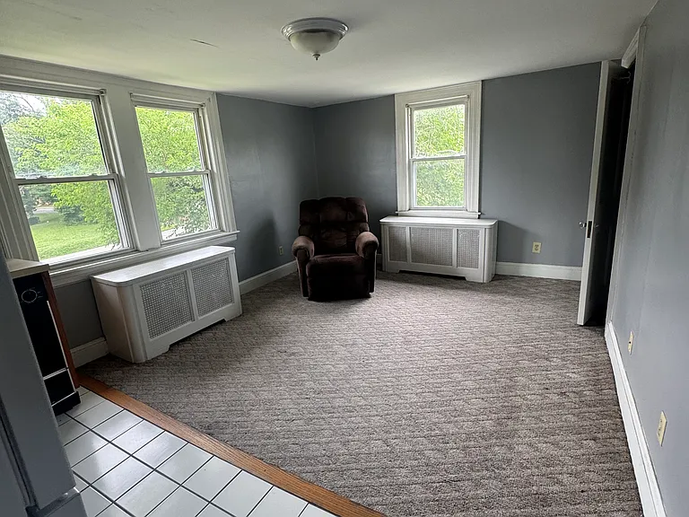 109 S Oak Ave #3 — Photo 3