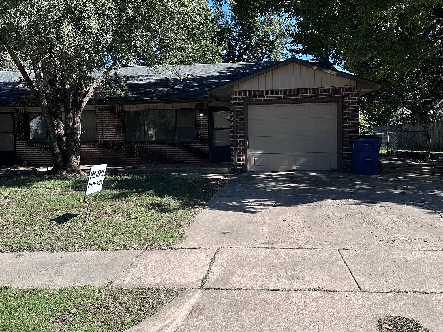 2 bed, 984 sqft, $1,000 — Photo 1