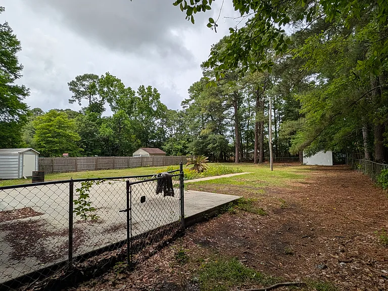 Tiffany Ln — Photo 11