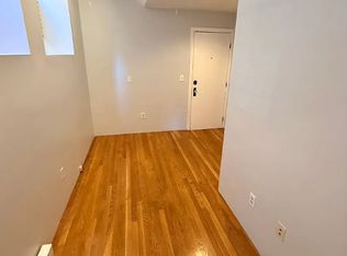 452 Park Dr APT 1B, Boston, MA 02215
