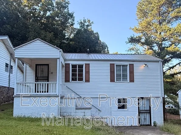 1303 9th Ave, Midfield, AL 35228