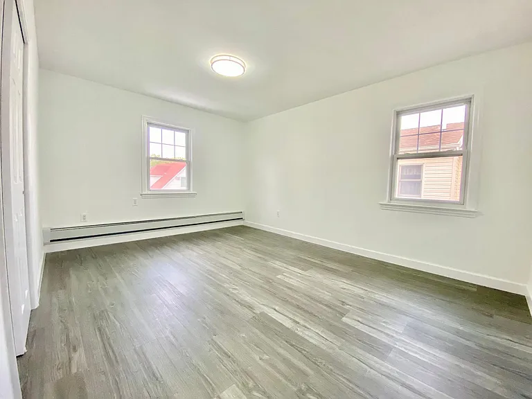 225 Locust Ave #2 — Photo 12