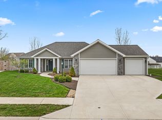 13222 Talons Reach Blvd, Fort Wayne, IN 46845