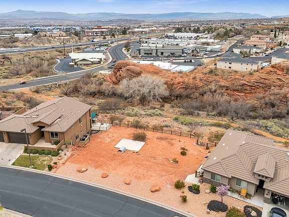 2nd image of 433 N Creek Ridge Dr