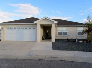 1412 Vista Centro Dr SW, Los Lunas, NM 87031
