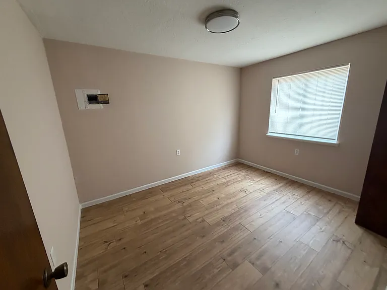 705 E Alameda St #1 — Photo 5