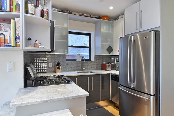 Sold by Corcoran | media 3