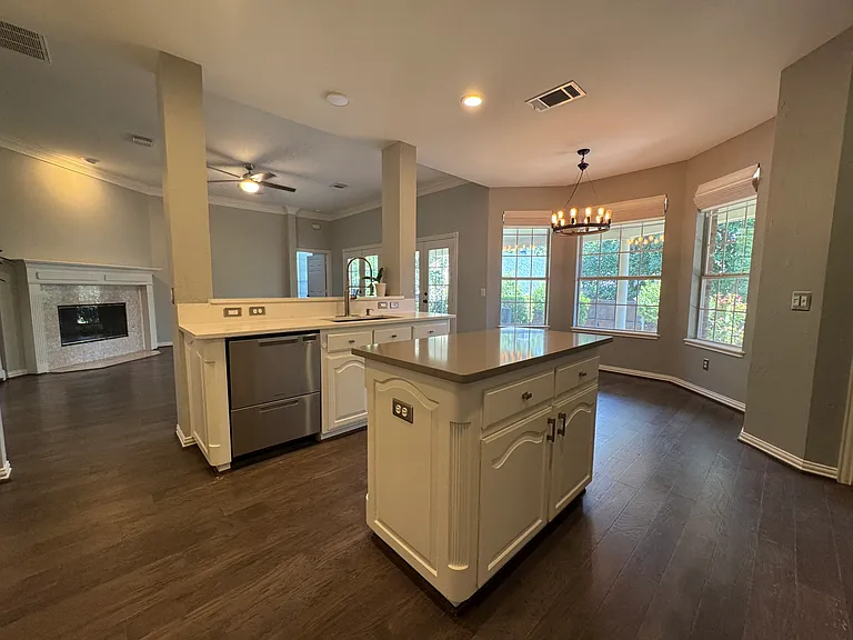 2920 Cromwell Way — Photo 12