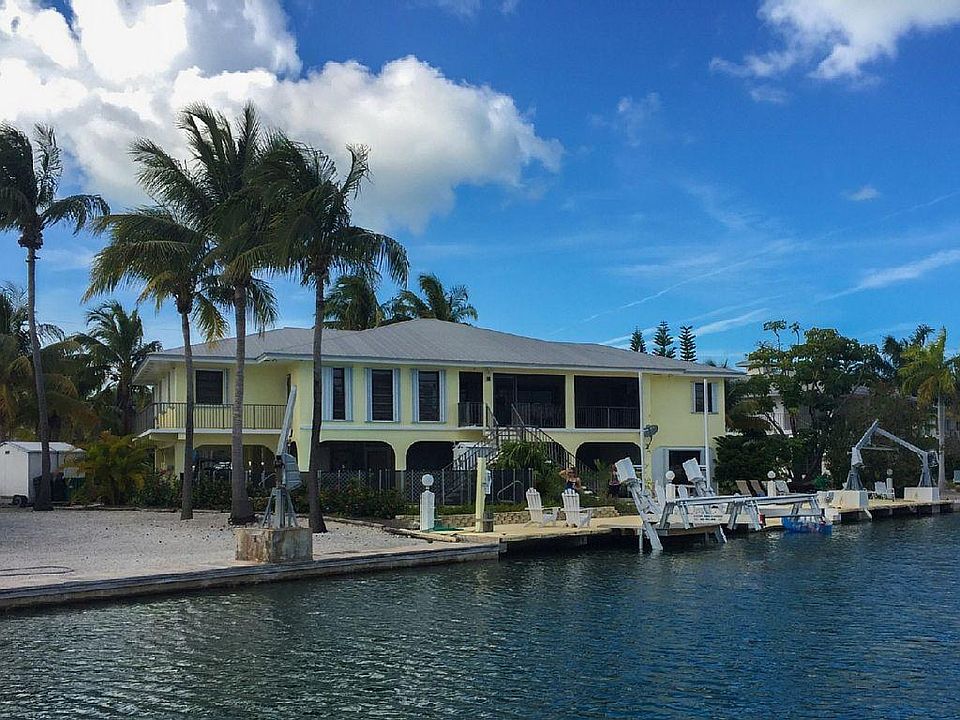 Beautiful Canal Front 5 Bedroom in Lower Sugarloaf
