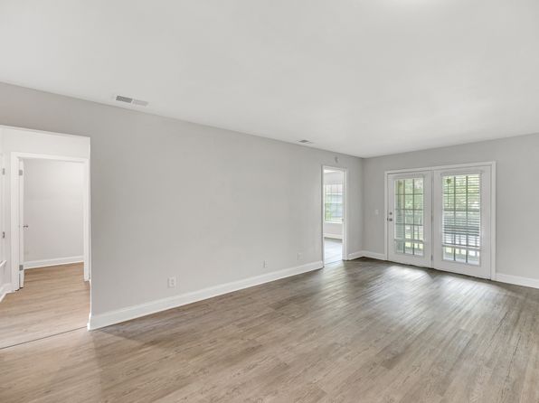 245 Holland Dr #1004