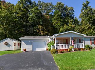 121 Stillwagon Ln, Coatesville, PA 19320