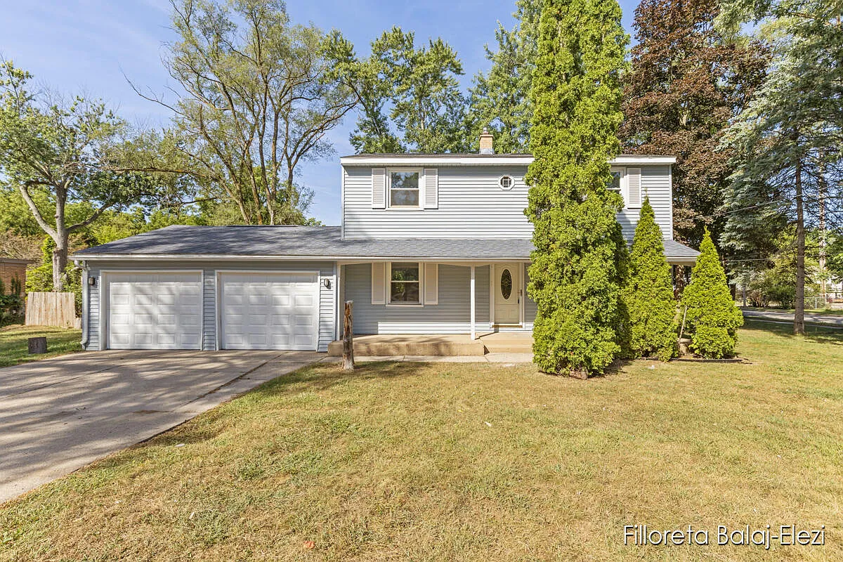 3413 Ivanrest Ave SW photo 1