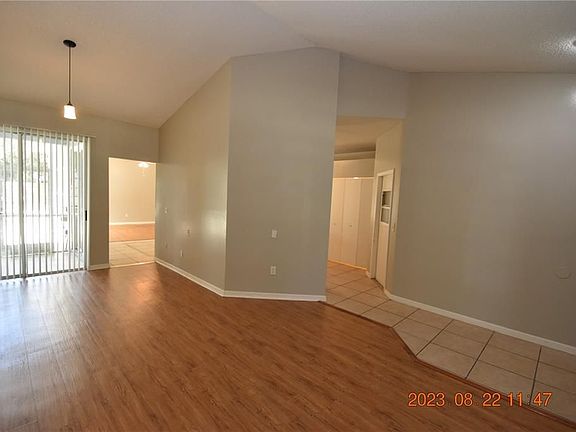 5th image of 10303 Salisbury St