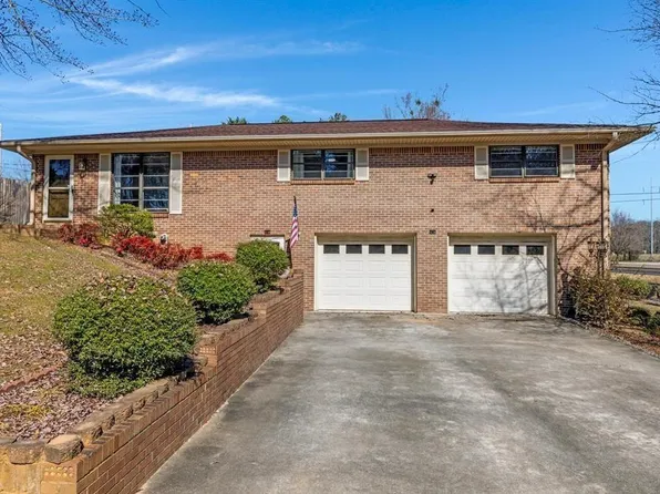 1733 Lake David Dr NW, Cullman, AL 35055