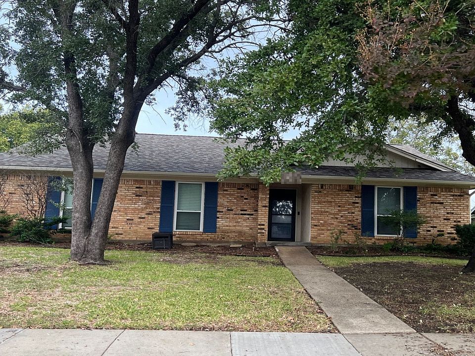 1st image of 1629 Clarendon Dr
