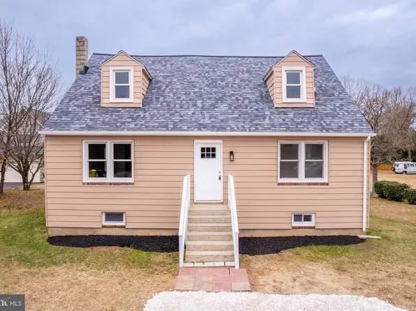 1279 Marlboro Rd, Lothian, MD 20711